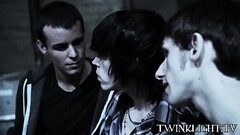 Naughty twinks Tyler Bolt and Alex Todd anal fuck in 3some Thumb